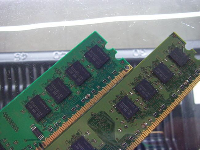 [중고] 삼성 데스크탑 DDR2 2GB PC2-6400
