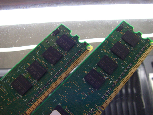 [중고] 삼성 데스크탑 DDR2 1GB PC2-5300