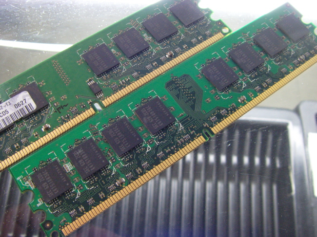 [중고] 삼성 데스크탑 DDR2 1GB PC2-4200
