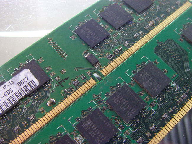 [중고] 삼성 데스크탑 DDR2 1GB PC2-4200