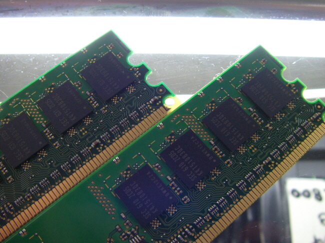 [중고]삼성 데스크탑 DDR2 512MB PC2-4200U