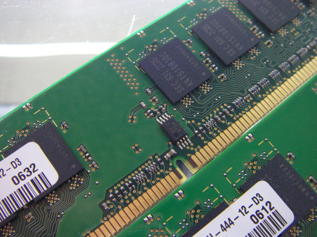 [중고]삼성 데스크탑 DDR2 512MB PC2-4200U