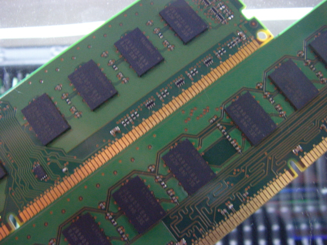 [중고]삼성 데스크탑 DDR3 2GB PC3-8500U