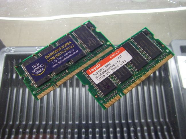 [중고]외산 노트북 DDR 512MB PC-2100S