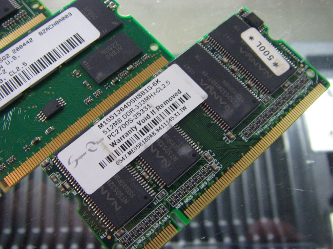 [중고]외산 노트북 DDR 512MB PC-2700S