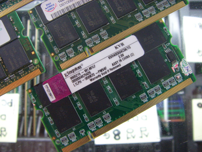 [중고] 외산 노트북 DDR 1.0GB PC-2700S