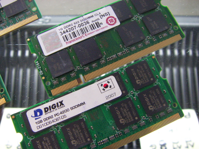 [중고]외산 노트북 DDR2 1GB PC2-4200S