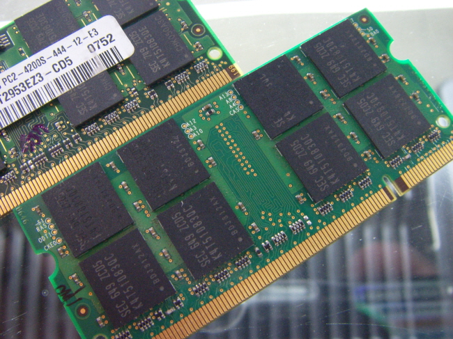 [중고]삼성 노트북 DDR2 1GB PC2-4200S