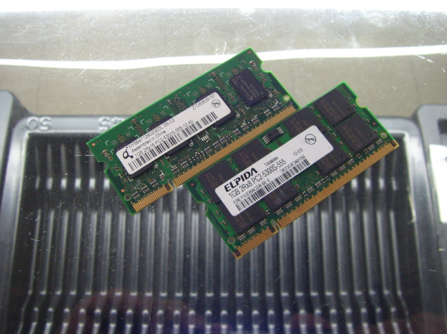 [중고]외산 노트북 DDR2 1GB PC2-5300S