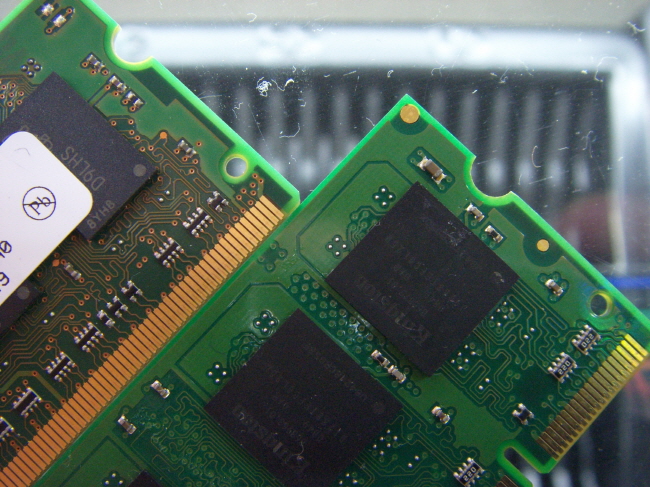 [중고]외산 노트북 DDR2 1GB PC2- 6400S