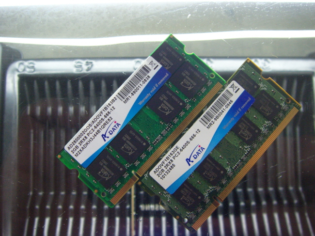 [중고]외산 노트북 DDR2 2GB PC2-6400S