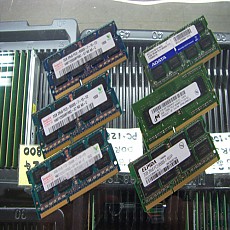 [중고]외산 노트북 DDR3 2GB PC3-8500S