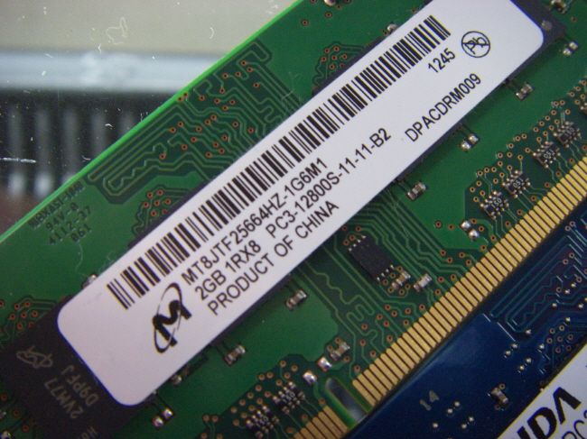 [중고]외산 노트북 DDR3 2GB PC3-12800S