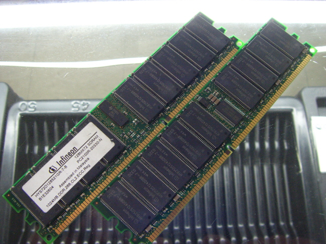 [중고]  외산 서버용 DDR 1G PC-2100R ECC 레지스터