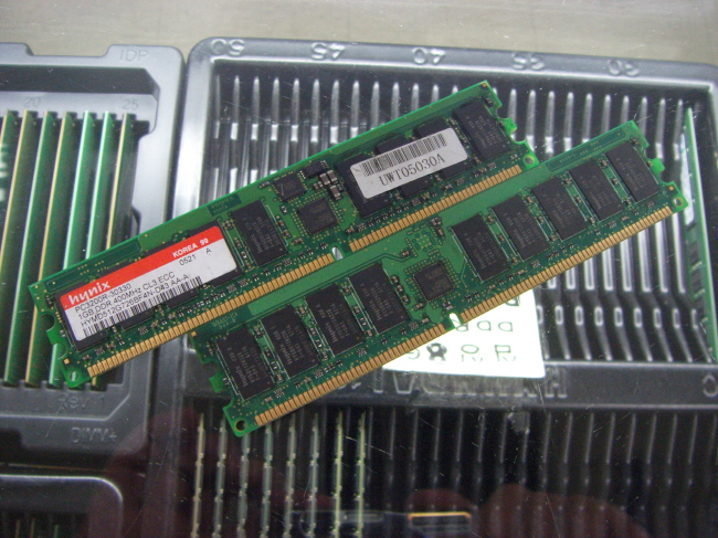 [중고]  하이닉스 서버용 DDR 1G PC-3200R  ECC 레지스터