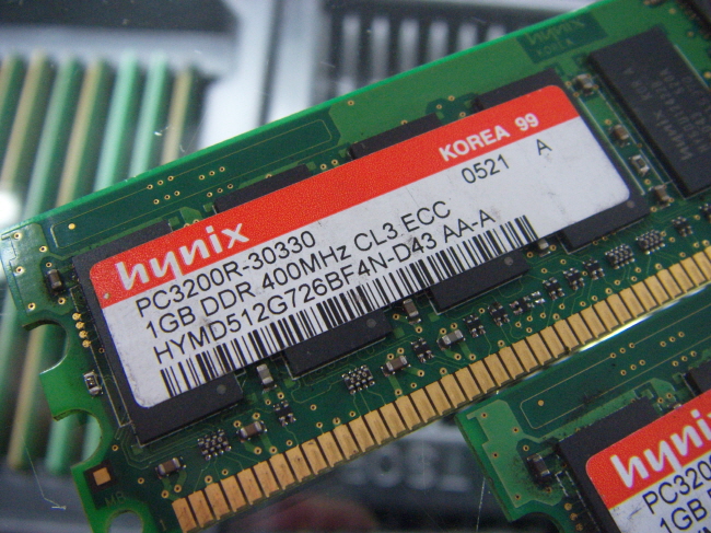 [중고]  하이닉스 서버용 DDR 1G PC-3200R  ECC 레지스터