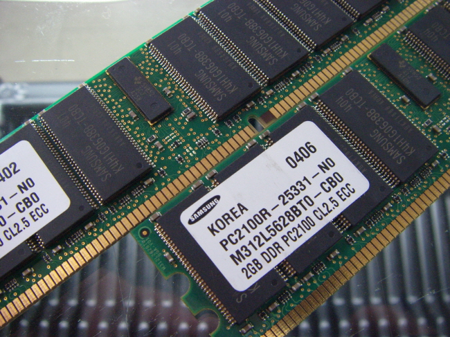 [중고]  삼성 서버용 DDR 2G  PC-2100R ECC 레지스터