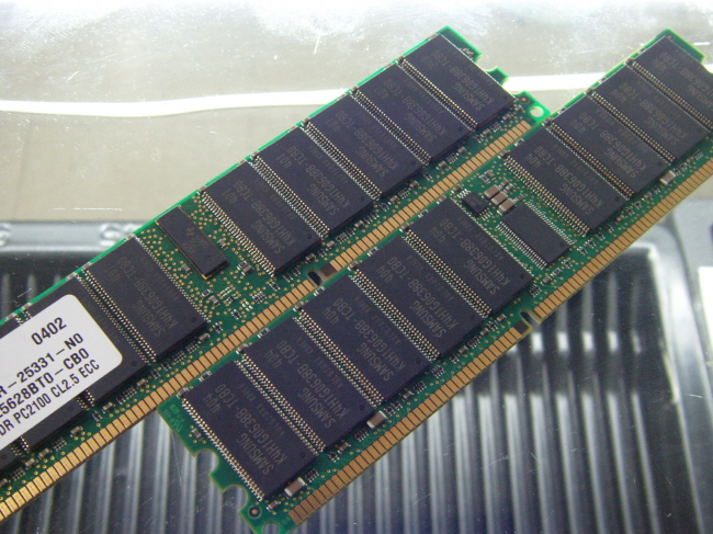 [중고]  삼성 서버용 DDR 2G  PC-2100R ECC 레지스터