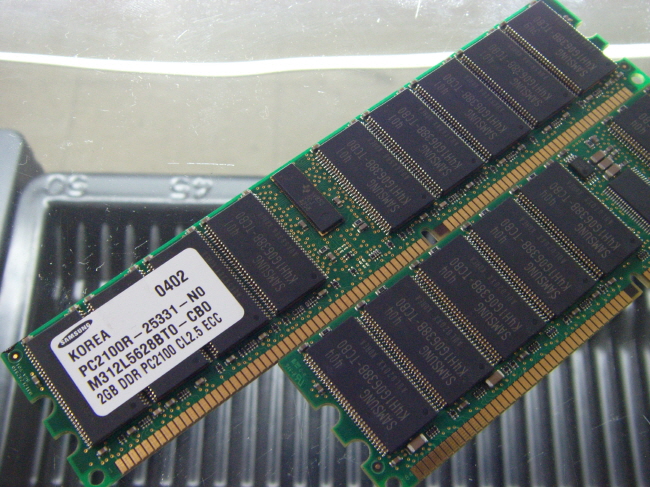 [중고]  삼성 서버용 DDR 2G  PC-2100R ECC 레지스터