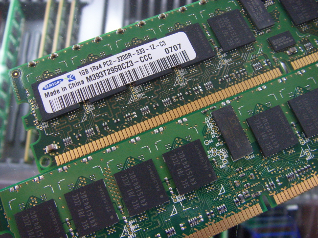 [중고]삼성 서버용 DDR2 1GB PC2-3200R ECC 레지스터