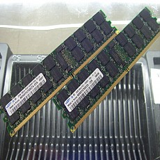 [중고]삼성 서버용 DDR2 2GB PC2-5300P ECC 레지스터