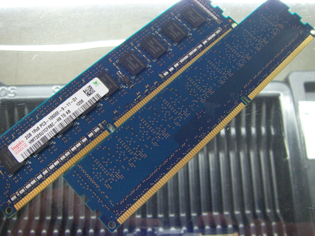 [중고] 외산 DDR3 2GB PC3-10600E ECC unbuffere