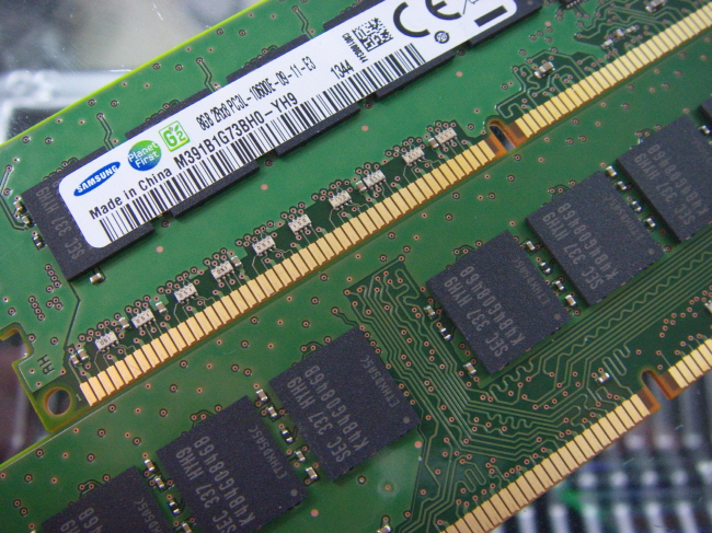 [중고]삼성 서버용 DDR3 8GB PC3-10600E ECC unbuffere