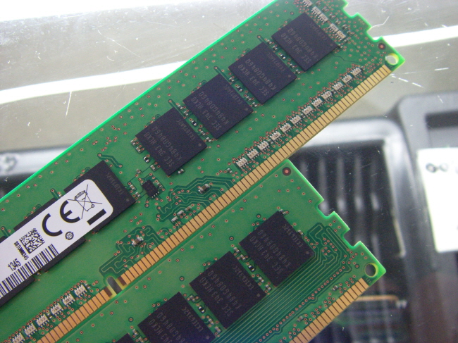 삼성 서버용 DDR3 8GB PC3-12800E ECC unbuffere