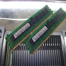 [중고]삼성 서버용 DDR3 2GB PC3-10600R ECC 레지스터