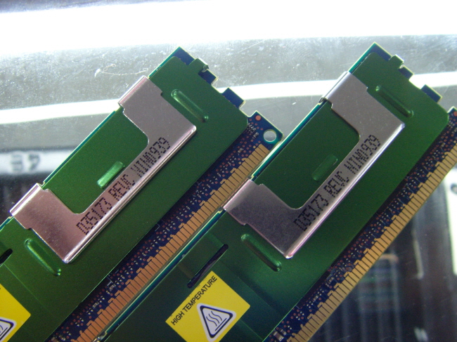 [중고]외산 서버용 DDR3 4GB PC3-8500R ECC 레지스터
