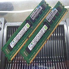 [중고]삼성 서버용 DDR3 4GB PC3-10600R ECC 레지스터