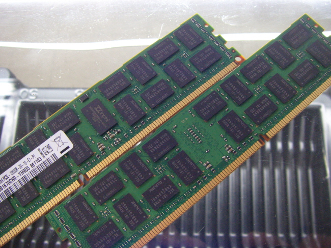 [중고]삼성 서버용 DDR3 8GB PC3-10600R ECC 레지스터