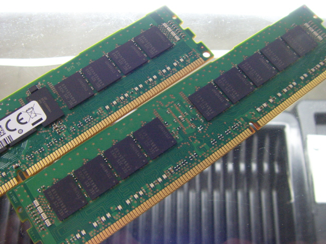 삼성 서버용 DDR3 8GB PC3-12800R ECC 레지스터