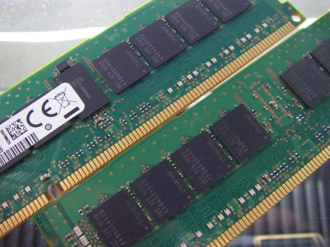 삼성 서버용 DDR3 8GB PC3-12800R ECC 레지스터